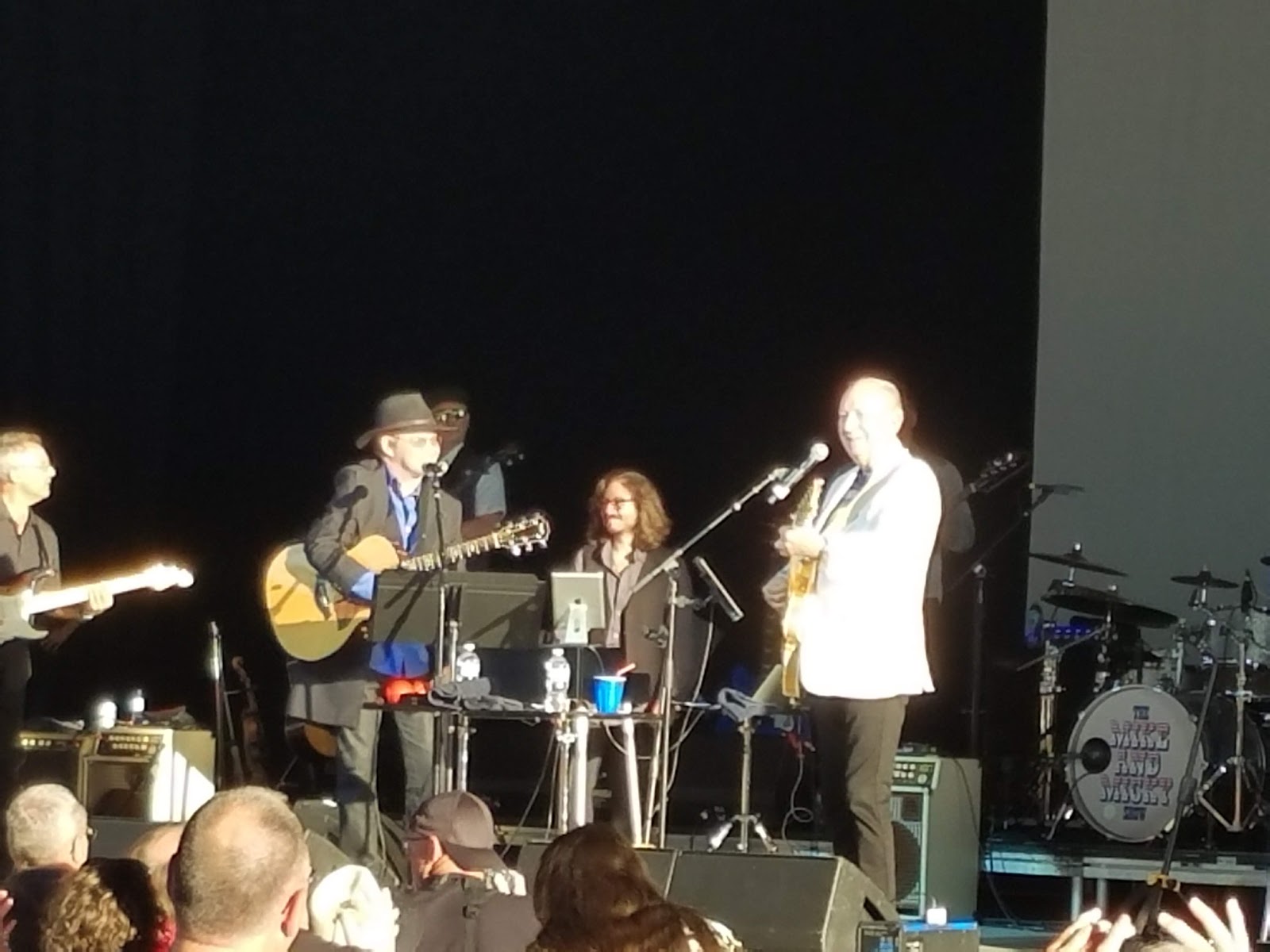 Purple lights, the full band